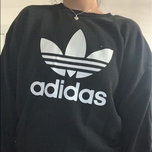 ADIDAS CREWNECK 🤩